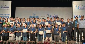 Aakash Institute Felicitates Top Performers at UDAAN 2025 in Kolkata