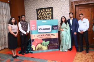 Vasmol Marks Rath Yatra with Sudarsan Pattnaik’s Sand Art and Henna Crème Debut