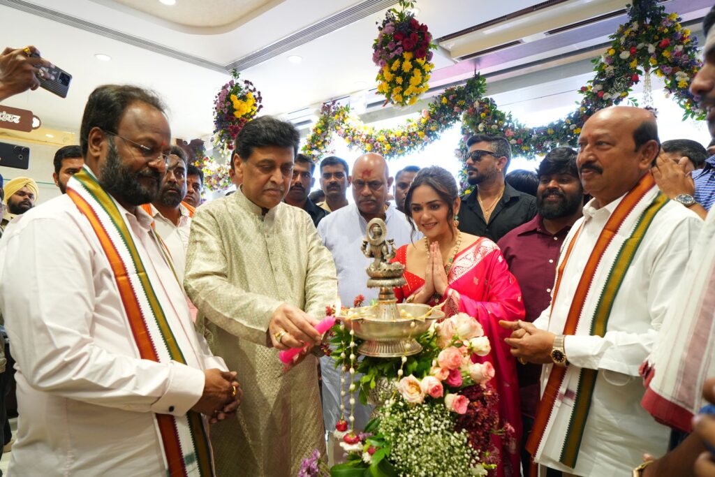 RSB Retail Expands Footprint with Grand Opening of R.S. Brothers Showroom in Nanded, Maharashtra RSB Retail Expands Footprint with Grand Opening of R.S. Brothers Showroom in Nanded, Maharashtra