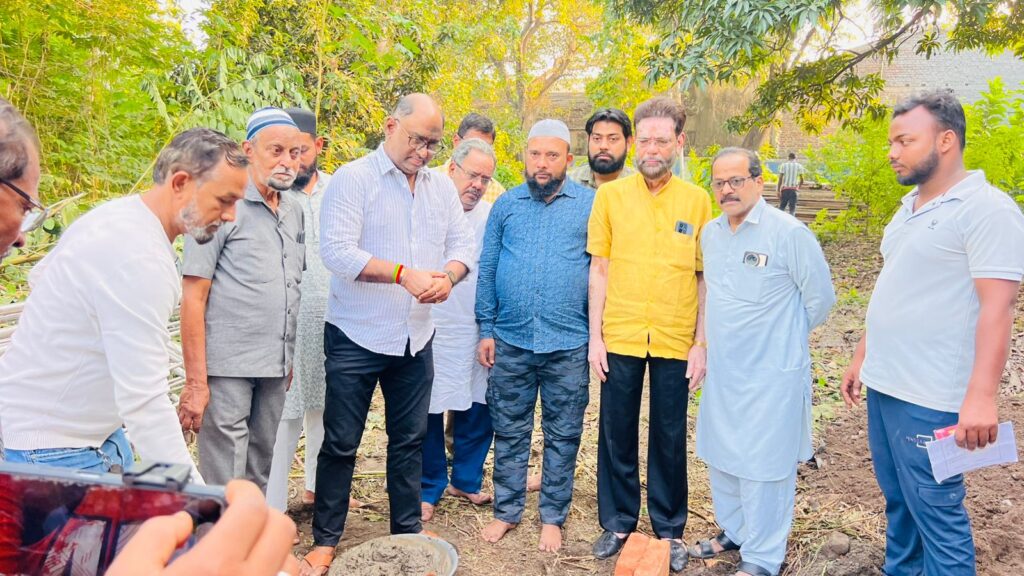 ₹43 Lakh Sanctioned for Liluah Cemetery Wall, Reflecting Mamata Banerjee’s Inclusive Vision ₹43 Lakh Sanctioned for Liluah Cemetery Wall, Reflecting Mamata Banerjee’s Inclusive Vision