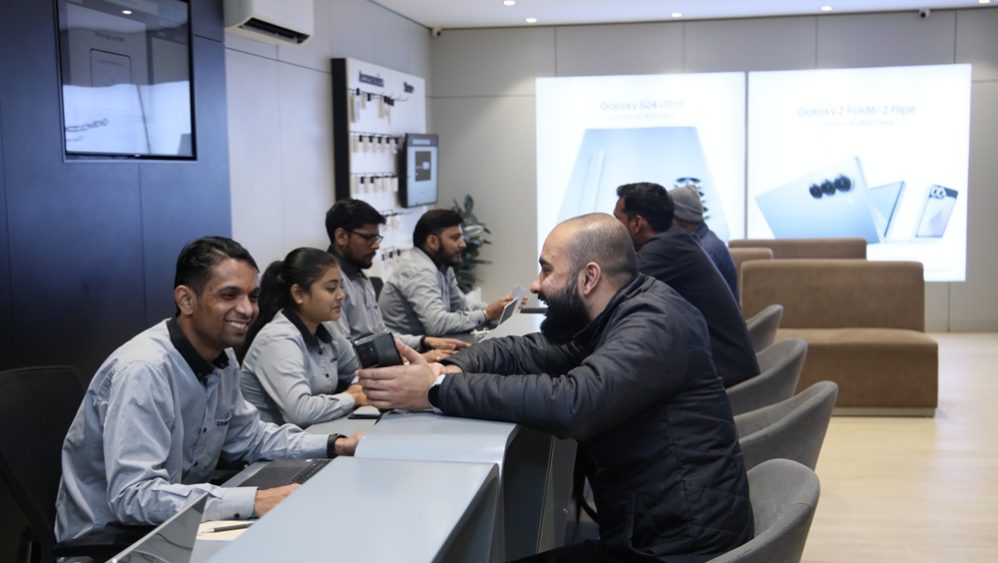 From Logbooks to AI-Powered Care: Samsung Celebrates 30 Years of Customer Service Excellence in India