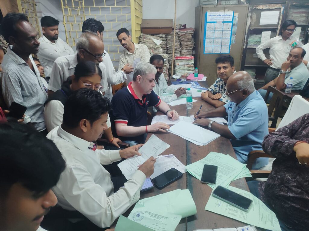 National Lok Adalat Celebrated with Great Enthusiasm in Howrah and Serampore
